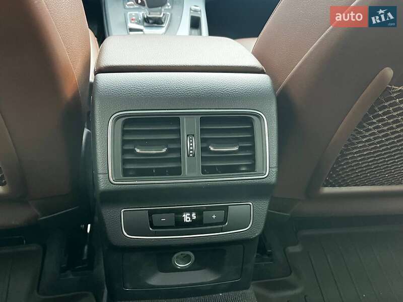 Внедорожник / Кроссовер Audi Q5 2018 в Киеве