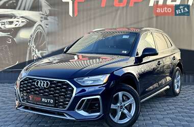 Позашляховик / Кросовер Audi Q5 2021 в 