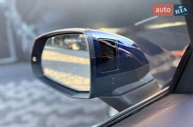 Позашляховик / Кросовер Audi Q5 2021 в 