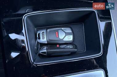 Позашляховик / Кросовер Audi Q5 2021 в 