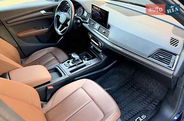 Позашляховик / Кросовер Audi Q5 2021 в 