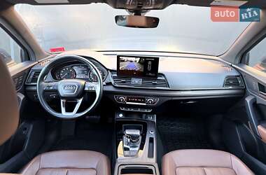 Позашляховик / Кросовер Audi Q5 2021 в 