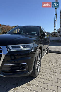 Позашляховик / Кросовер Audi Q5 2016 в 
