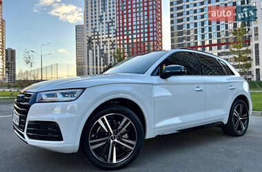 Позашляховик / Кросовер Audi Q5 2019 в  фото 13 Позашляховик / Кросовер Audi Q5 2019 в
