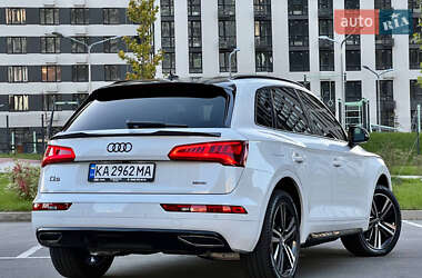 Позашляховик / Кросовер Audi Q5 2019 в  фото 16 Позашляховик / Кросовер Audi Q5 2019 в