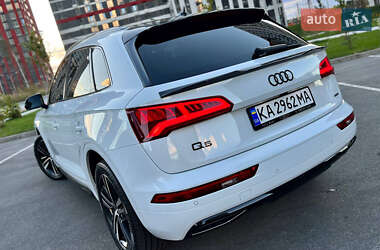 Позашляховик / Кросовер Audi Q5 2019 в  фото 23 Позашляховик / Кросовер Audi Q5 2019 в