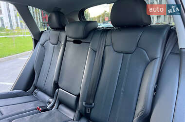 Позашляховик / Кросовер Audi Q5 2019 в  фото 33 Позашляховик / Кросовер Audi Q5 2019 в