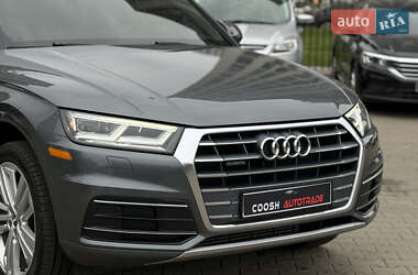 Позашляховик / Кросовер Audi Q5 2019 в 