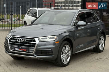 Позашляховик / Кросовер Audi Q5 2019 в 