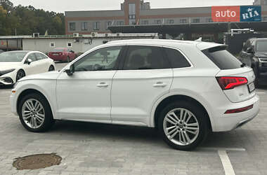 Позашляховик / Кросовер Audi Q5 2018 в  фото 10 Позашляховик / Кросовер Audi Q5 2018 в