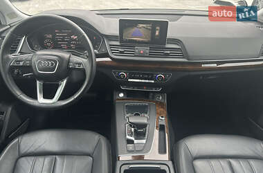Позашляховик / Кросовер Audi Q5 2018 в  фото 31 Позашляховик / Кросовер Audi Q5 2018 в