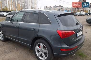 Внедорожник / Кроссовер Audi Q5 2010 в 