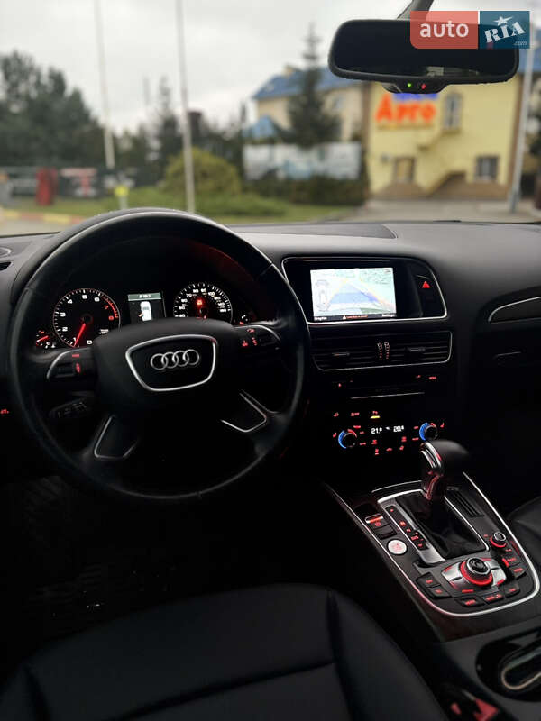Позашляховик / Кросовер Audi Q5 2017 в Львові