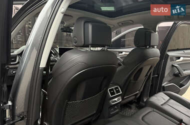 Позашляховик / Кросовер Audi Q5 2019 в 