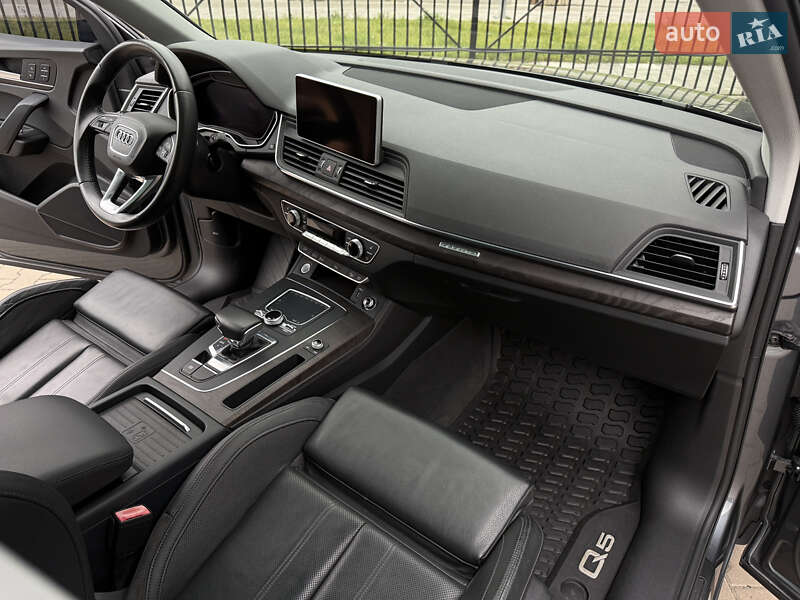 Позашляховик / Кросовер Audi Q5 2019 в Києві фото 36 Позашляховик / Кросовер Audi Q5 2019 в Києві