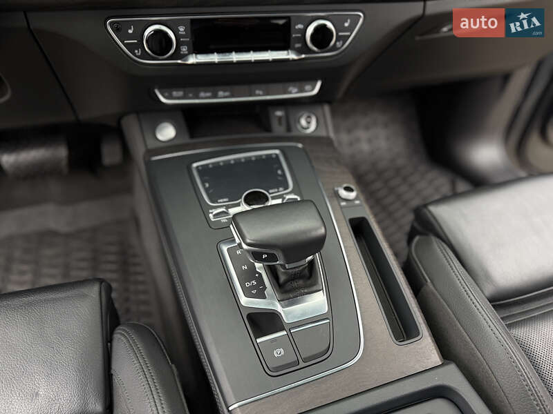 Позашляховик / Кросовер Audi Q5 2019 в Києві фото 46 Позашляховик / Кросовер Audi Q5 2019 в Києві