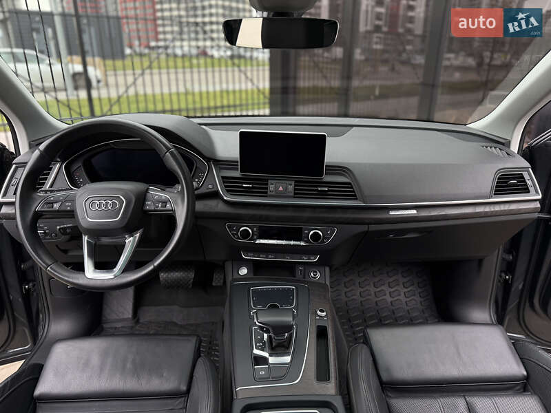 Позашляховик / Кросовер Audi Q5 2019 в Києві фото 41 Позашляховик / Кросовер Audi Q5 2019 в Києві
