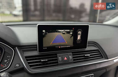Позашляховик / Кросовер Audi Q5 2019 в 
