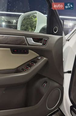 Внедорожник / Кроссовер Audi Q5 2013 в 