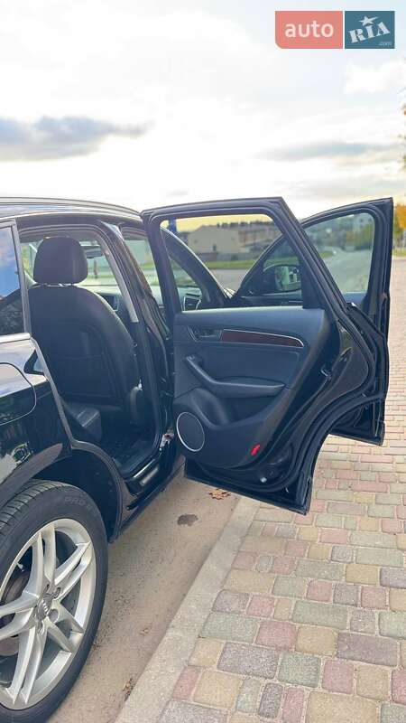 Позашляховик / Кросовер Audi Q5 2015 в Рівному