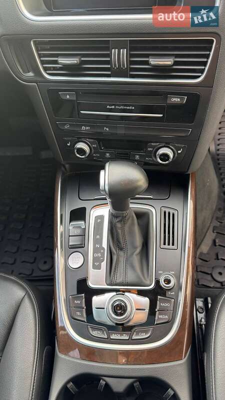 Позашляховик / Кросовер Audi Q5 2015 в Рівному