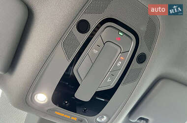 Позашляховик / Кросовер Audi Q5 2020 в 