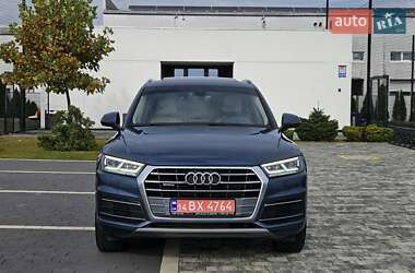 Позашляховик / Кросовер Audi Q5 2018 в  фото 6 Позашляховик / Кросовер Audi Q5 2018 в