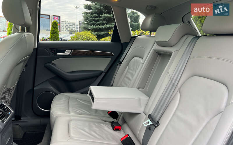 Внедорожник / Кроссовер Audi Q5 2013 в Львове