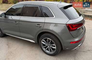 Позашляховик / Кросовер Audi Q5 2023 в  фото 5 Позашляховик / Кросовер Audi Q5 2023 в