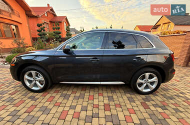 Позашляховик / Кросовер Audi Q5 2019 в  фото 11 Позашляховик / Кросовер Audi Q5 2019 в