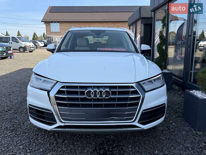 Позашляховик / Кросовер Audi Q5 2017 в Луцьку