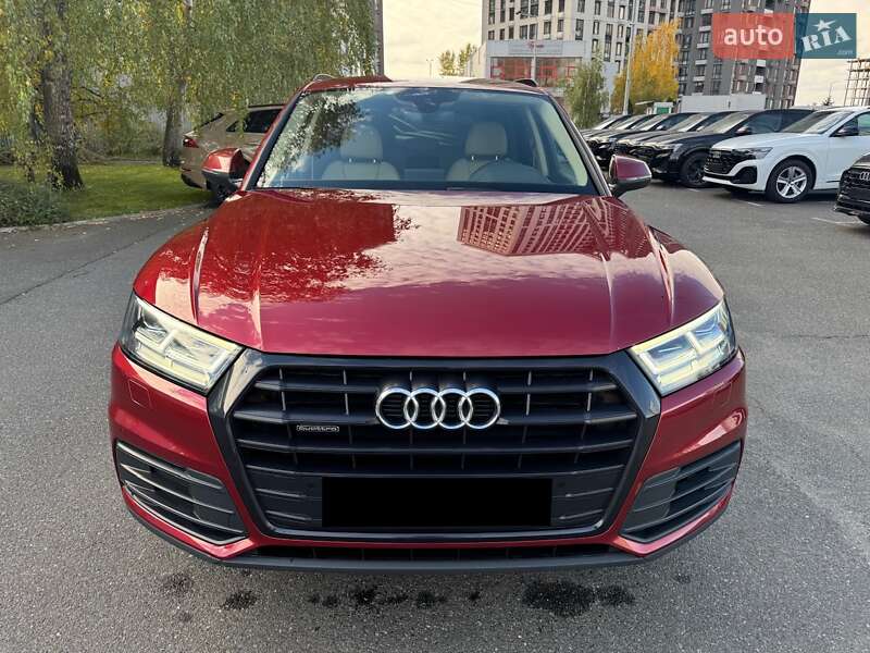 Внедорожник / Кроссовер Audi Q5 2019 в Киеве