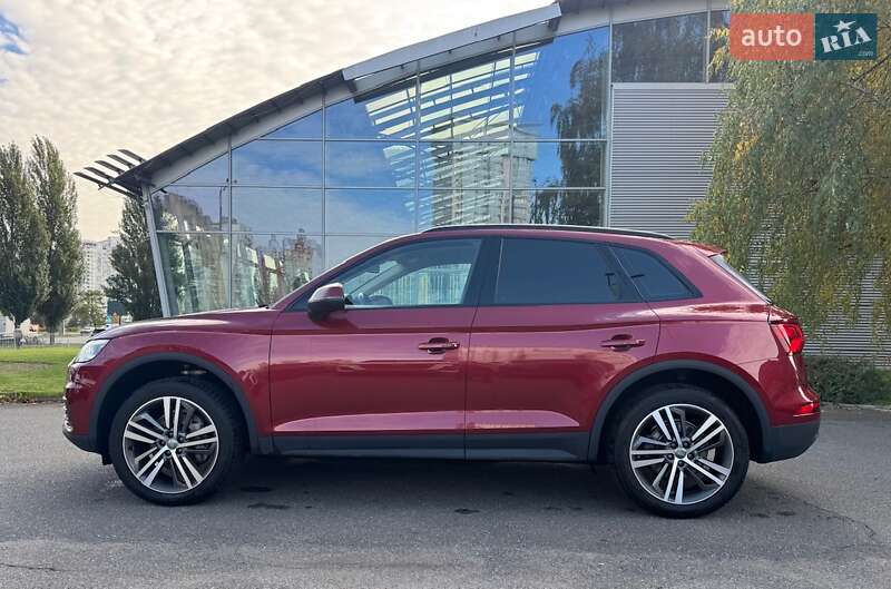 Внедорожник / Кроссовер Audi Q5 2019 в Киеве