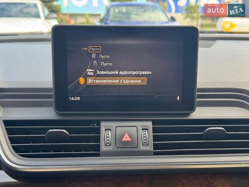 Внедорожник / Кроссовер Audi Q5 2019 в Киеве