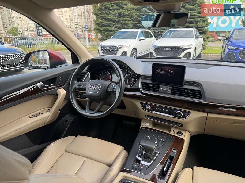 Внедорожник / Кроссовер Audi Q5 2019 в Киеве