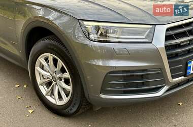 Внедорожник / Кроссовер Audi Q5 2017 в 