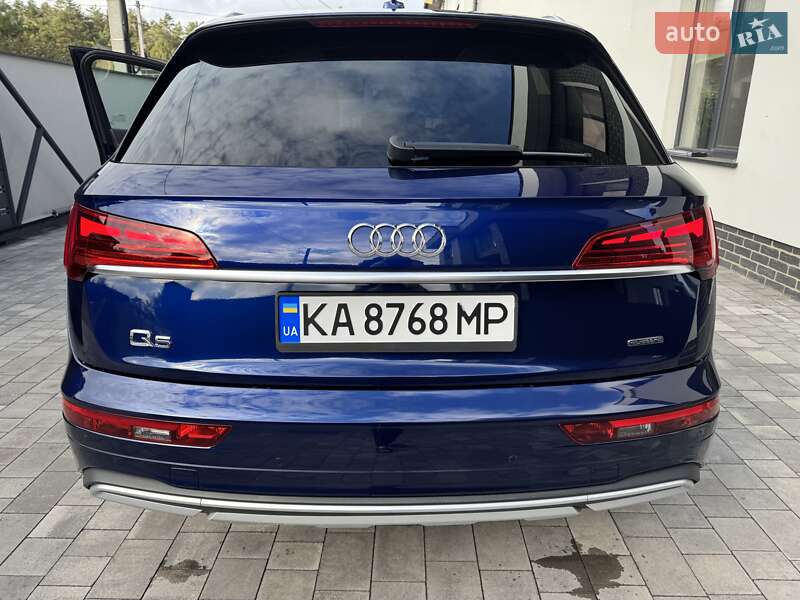 Позашляховик / Кросовер Audi Q5 2021 в Києві