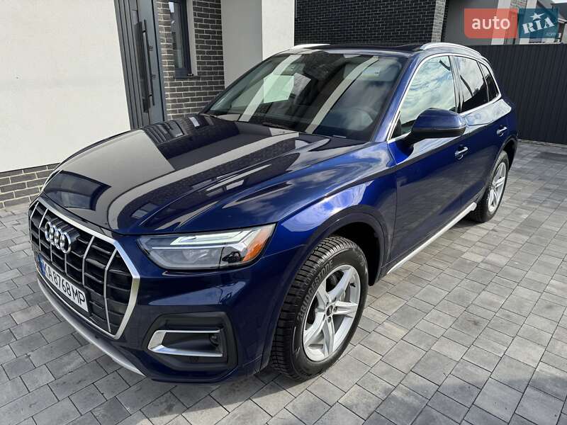 Позашляховик / Кросовер Audi Q5 2021 в Києві