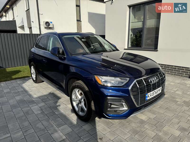 Позашляховик / Кросовер Audi Q5 2021 в Києві