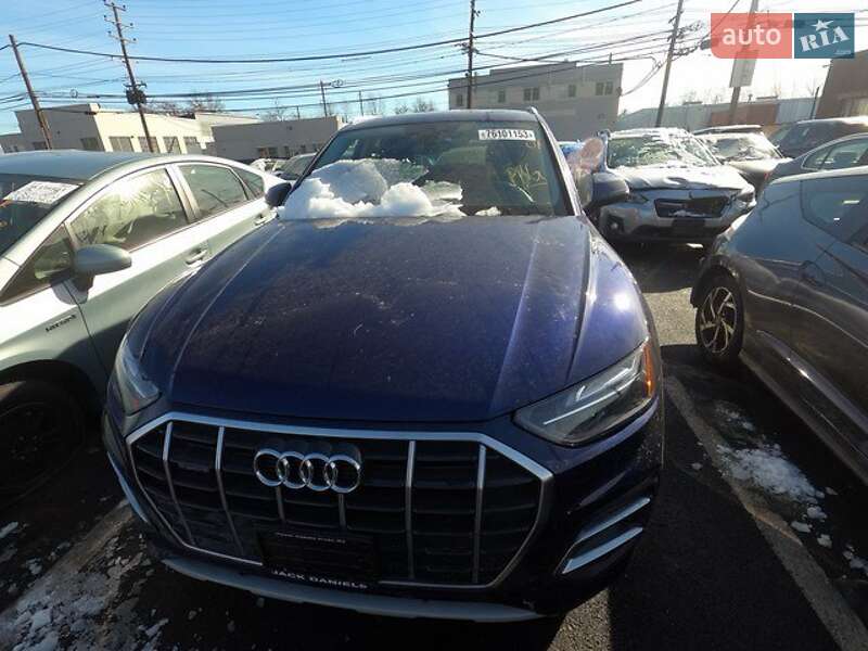 Позашляховик / Кросовер Audi Q5 2021 в Києві