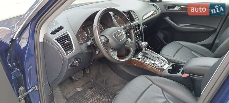 Внедорожник / Кроссовер Audi Q5 2013 в Желтых Водах