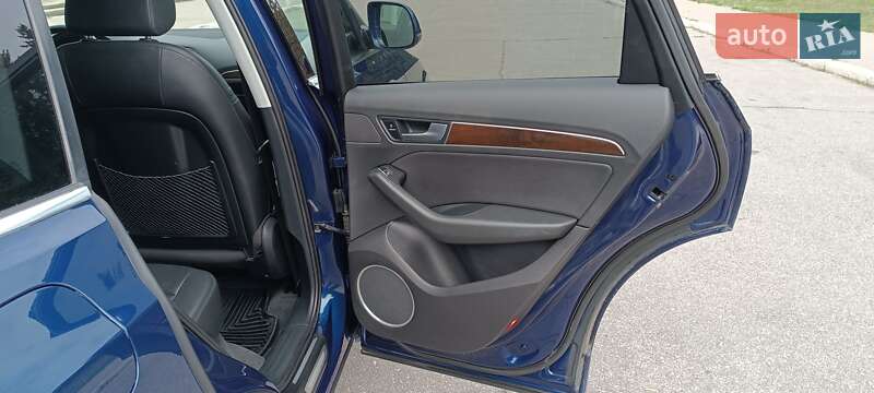 Внедорожник / Кроссовер Audi Q5 2013 в Желтых Водах