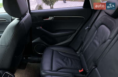 Внедорожник / Кроссовер Audi Q5 2015 в 