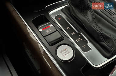 Внедорожник / Кроссовер Audi Q5 2015 в 