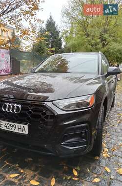 Позашляховик / Кросовер Audi Q5 2021 в Чернівцях