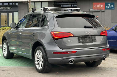 Позашляховик / Кросовер Audi Q5 2015 в 
