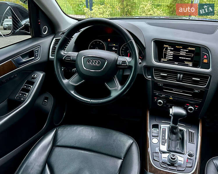 Позашляховик / Кросовер Audi Q5 2016 в Києві