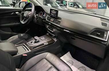 Внедорожник / Кроссовер Audi Q5 2019 в 