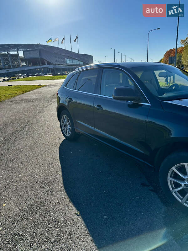 Позашляховик / Кросовер Audi Q5 2011 в Львові