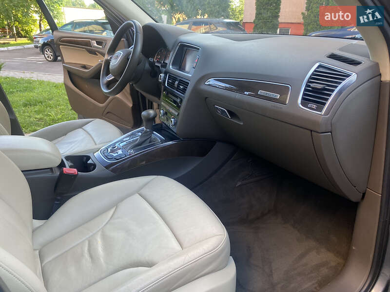 Позашляховик / Кросовер Audi Q5 2014 в Луцьку